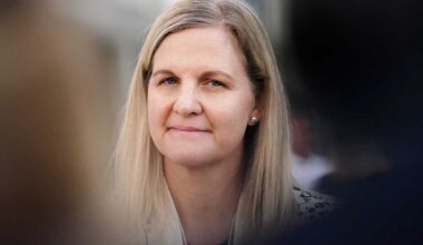 Transnaisten täyskielto olympialaisiin lähellä – KOK:n uuden puheen­johtajan vaali­lupaus toteutumassa | Urheilua lyhyesti