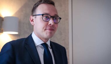 Työministeri julkaisi Instagramissa muokatun kuvan | Politiikka