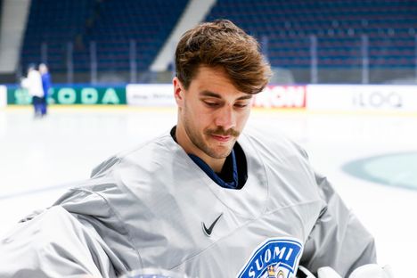 Juuse Saros kertoi nauttineensa jääkiekosta MM-kisoissa viime keväänä.