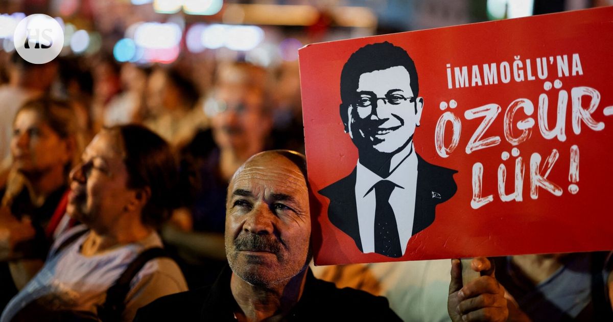 Syyttäjä vaatii Erdoğanin päähaastajalle 2 430 vuoden vankeutta