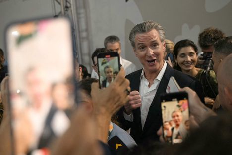 Gavin Newsom arvosteli Trumpin ilmastopolitiikkaa tiistaina.