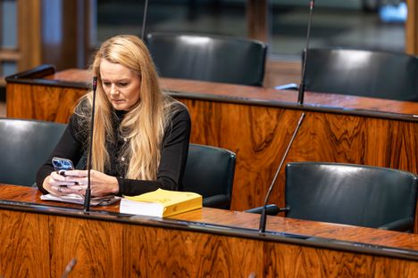 Milla Lahdenperä (kok) on ensimmäisen kauden kansanedustaja Varsinais-Suomesta.