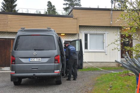 Poliisi teki teknistä tutkintaa asunnolla vielä 29. toukokuuta.