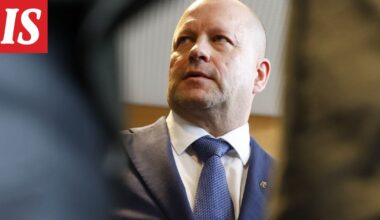 Timo Vornanen vertasi asettaan ajokorttiinsa