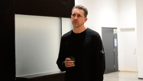 Marinin ”kampaajarakkaana” tunnettu Joni Willberg tienasi noin 7,5 kertaa vähemmän kuin Marin.