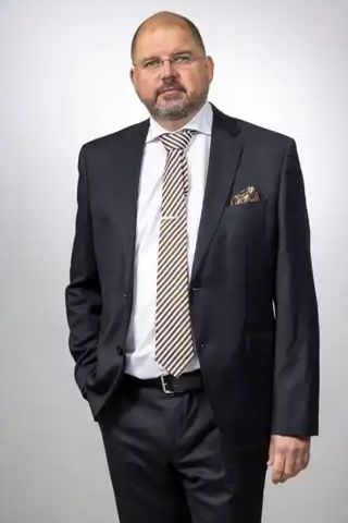 Hannu Kalkas on työskennellyt pitkään Casin kanssa.