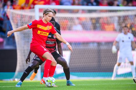 Schjelderup pelasi epäillyn rikoksen tapahtumahetkellä FC Nordsjällandissa. Nykyään hän edustaa portugalilaista Benficaa.