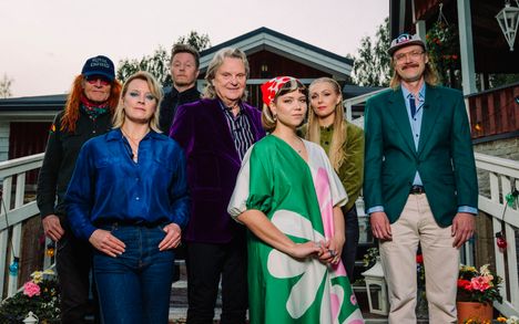 Pepe Willbergin erikoisjaksossa kappaleita esittävät Pelle Miljoona, Jonna Tervomaa, Mikki Kauste, Vesta, Viivi ja Stig.