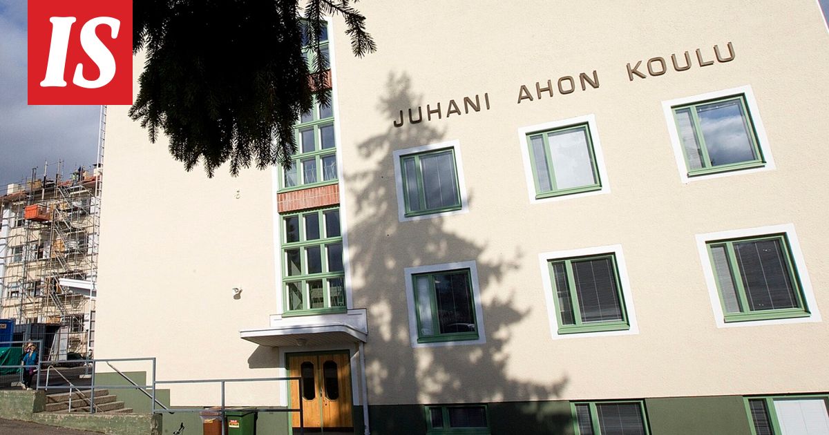 Uhkaava tilanne Juhani Ahon koulussa Iisalmessa