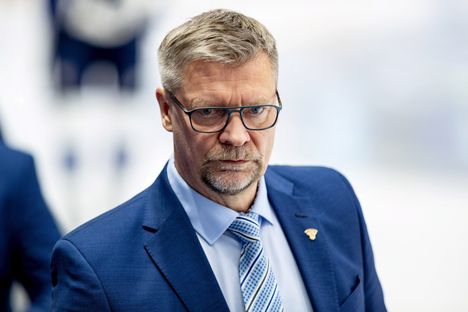 – Jos tällainen malli syntyy, pitää kysyä suoraan kuinka samalla viivalla joukkueet lopulta ovat, Jukka Jalonen huomauttaa.