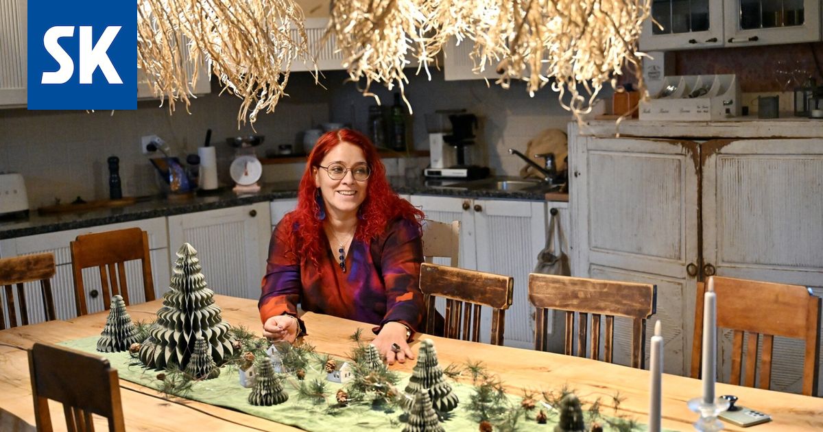 Kirsi Laine, 49, pistää itsensä likoon, jotta hänen kotikuntansa pysyy elävänä