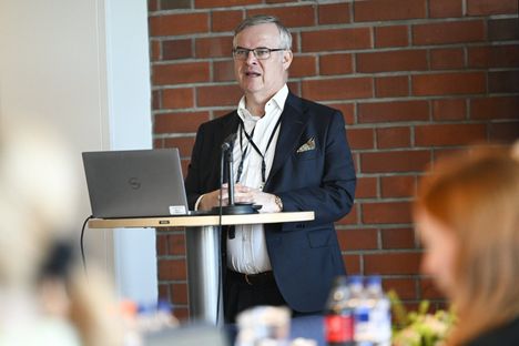 Kelan pääjohtaja Lasse Lehtosen uudet toimet ja viestintä ovat herättäneet työyhteisössä kiukkua.