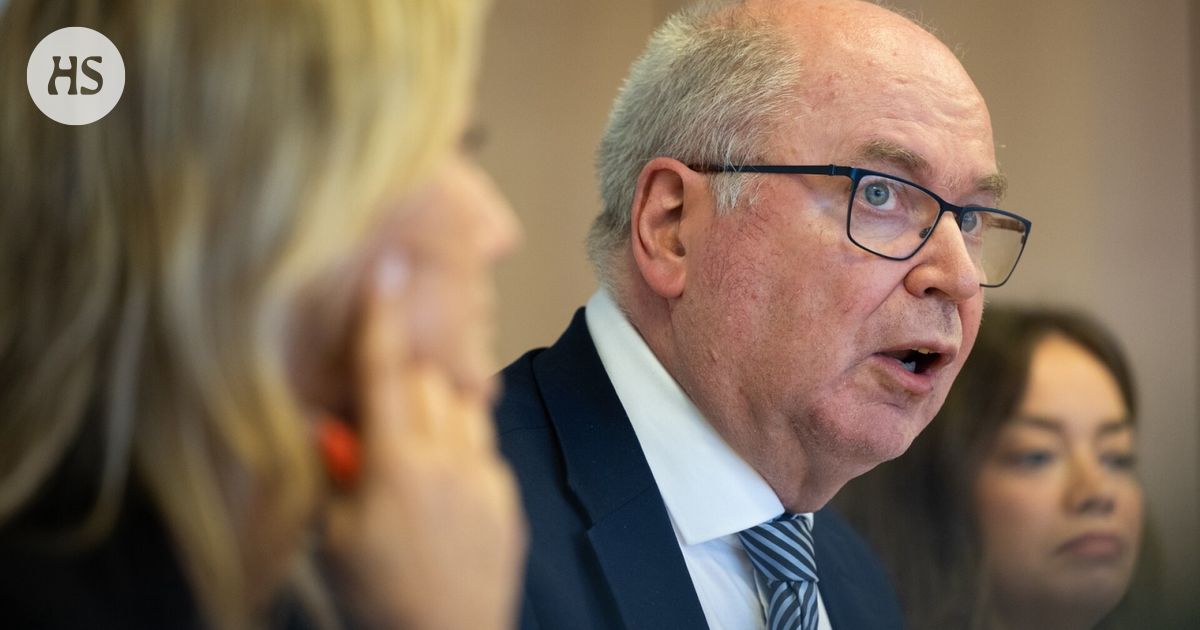 Kokoomuksen emopuolue lähti laitaoikeiston kelkkaan, ja pian yritykset voivat joustaa vastuullisuudessaan