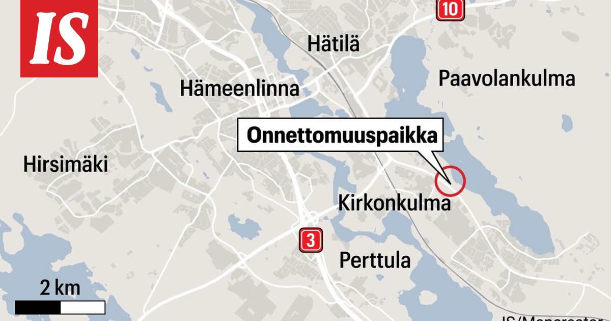 Hämeenlinnan Mantereenlinnalla meneillään ihmisen pelastaminen