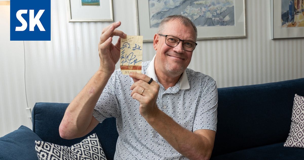 ”Lots of Luck, I Feel Good” – Maailmantähti raapusti terveisensä post-it-lapulle, juttutuokio alkoi pisoaarin ääressä