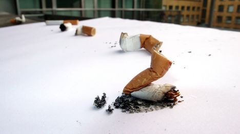 Petrille toimivat parhaiten nikotiinilaastarit.