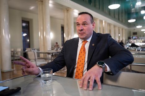 Mikko Polvinen halajaa takaisin perussuomalaisten ryhmään, kun hänen rangaistuksensa päättyy.