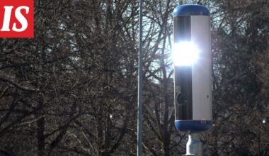 Ranskan teillä liikkuu naamioituja kamera-autoja, jotka sakottavat ilman salamaa