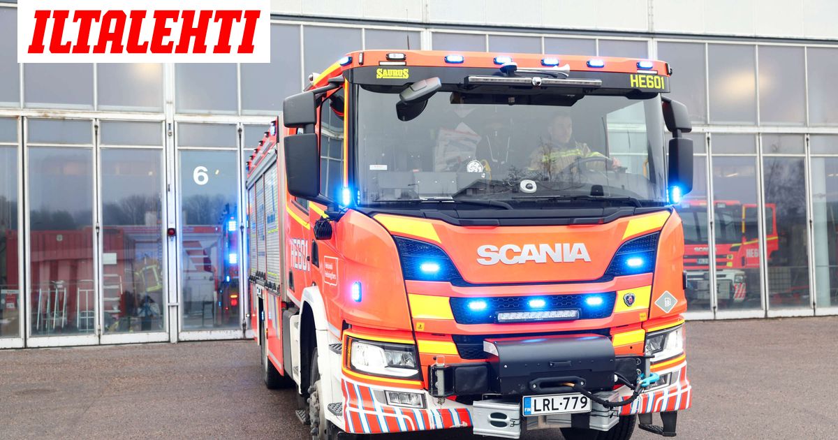 Lauttasaaressa palaa – Poliisi paikalla