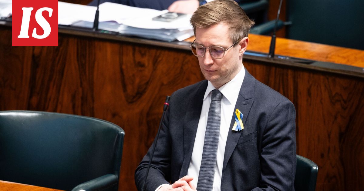 Vihreiden eduskuntaryhmän puheenjohtaja Oras Tynkkynen kertoi äitinsä kuolemasta – ehdottaa uudistusta saattohoitoon