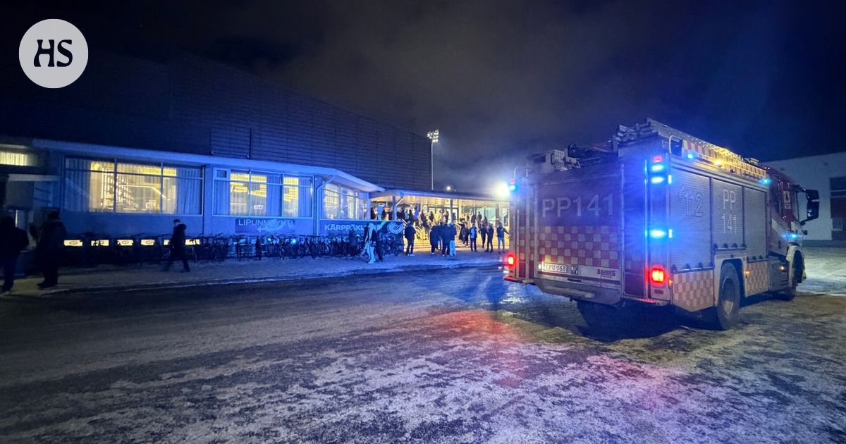 Kärpät–HIFK: Palohälytys ja kaikki ulos hallista