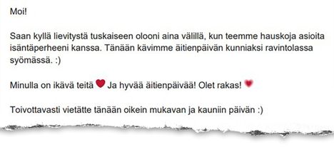 Tyttö toivotti sijaisäidilleen hyvää äitienpäivää toukokuussa 2019.