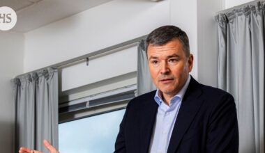 Turun telakan toimitusjohtaja Casimir Lindholm kertoo yhtiön 150 miljoonan euron investointivajeesta sekä muista ongelmista, joihin aiempi johto ei hänen mukaansa puuttunut