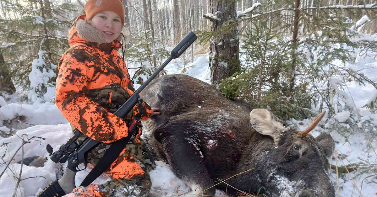 Metsästys yhdistää sukupolvia Enonkoskella – Miisa Heikkinen, 12, onnistui hirvenkaadossa | Etelä-Savo