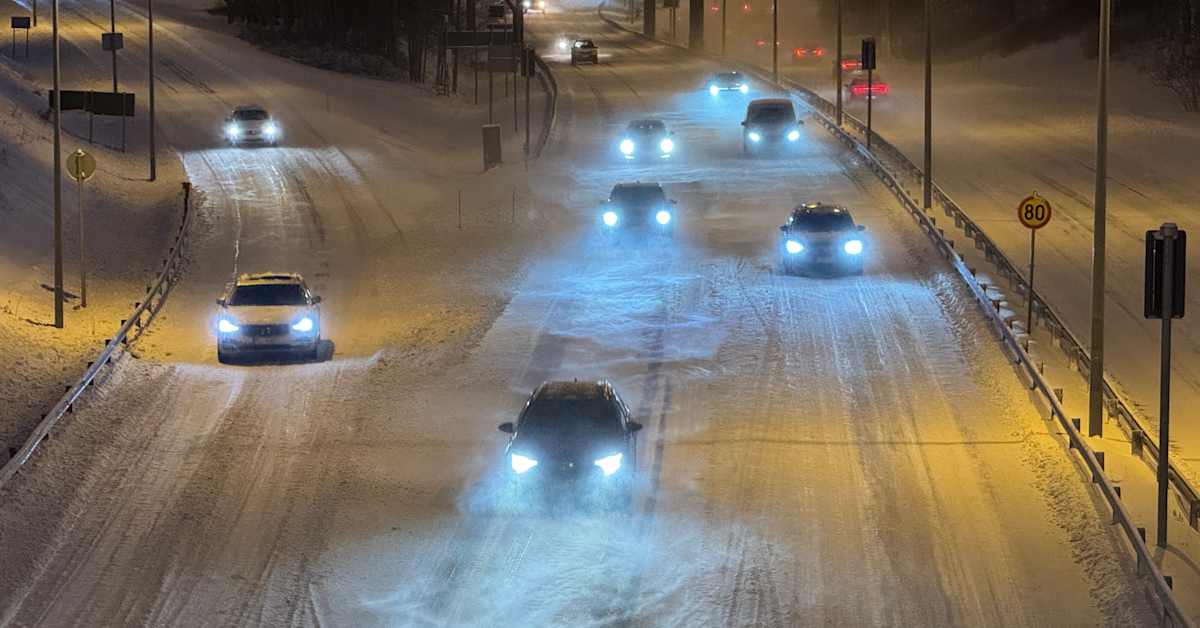 Alkavalla viikolla luvassa talvista säätä – ”Ei pitäisi olla kesärenkaita käytössä” | Uutisia lyhyesti