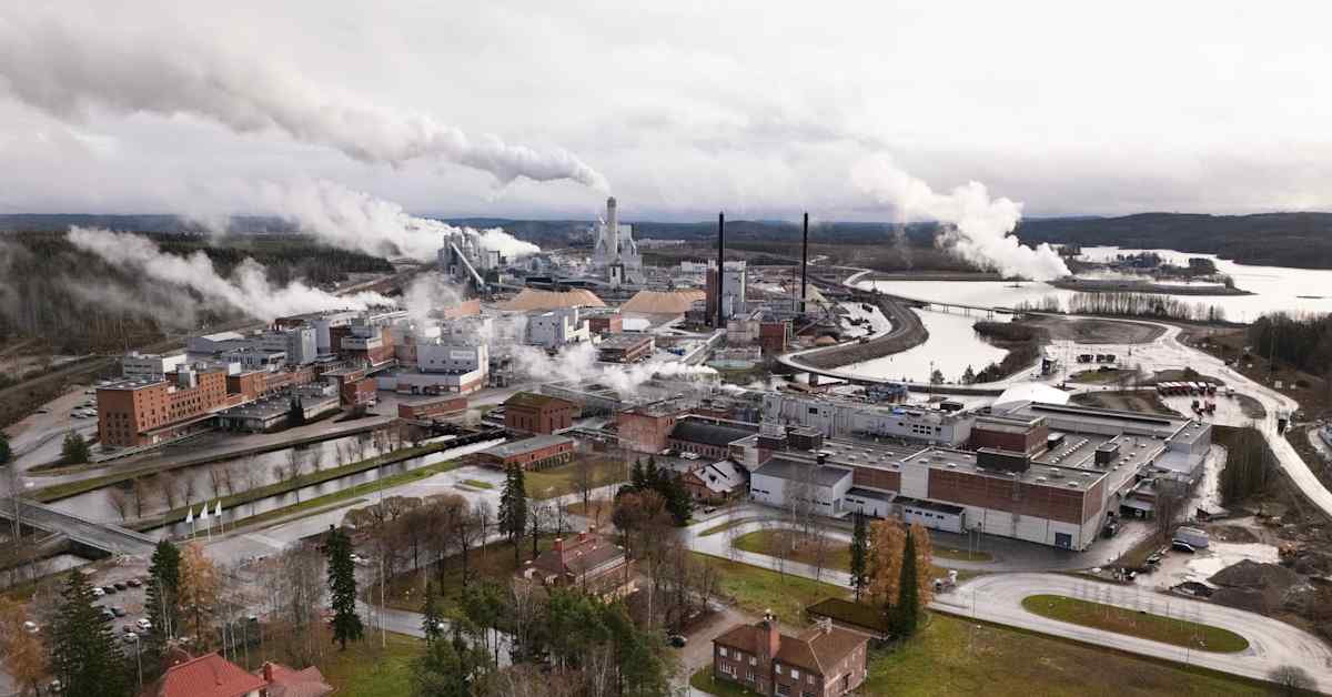 Äänekoskella Metsä Groupin biotuotetehtaan höyryverkossa on havaittu vuoto – tehtaan tuotanto keskeytetään | Keski-Suomi