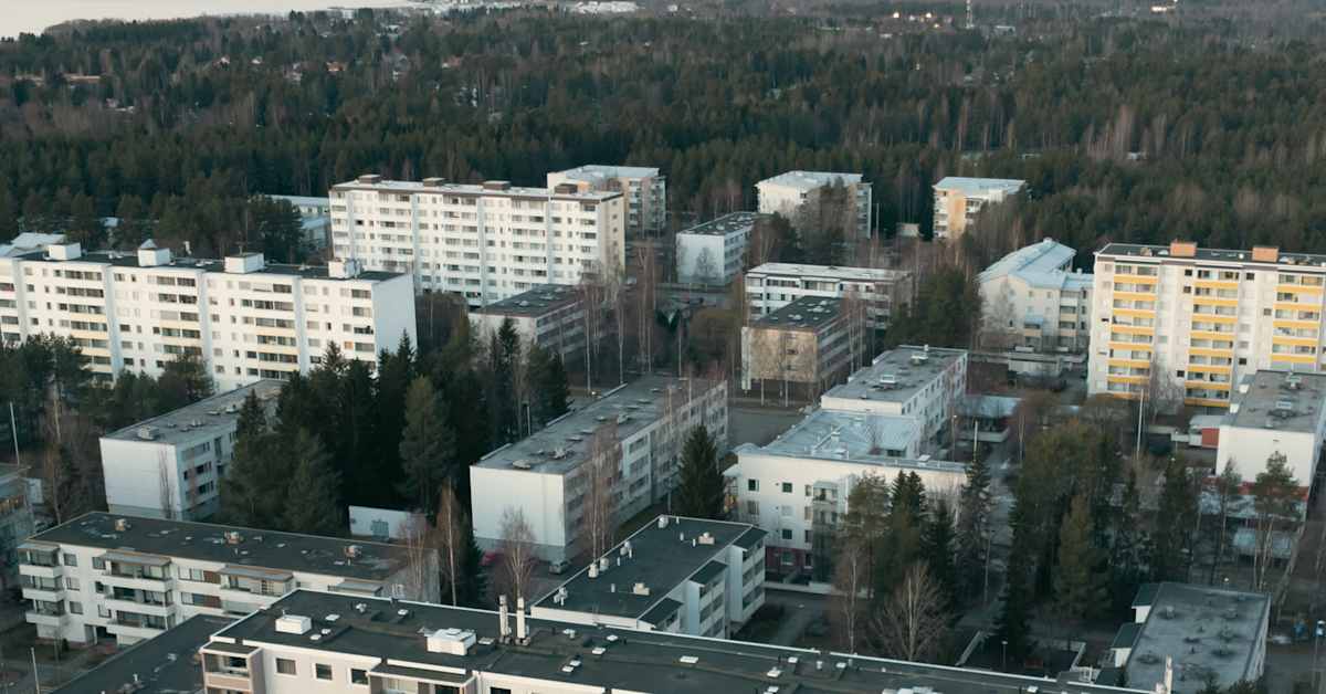 Jopa tuhansia litroja polttoainetta Kuivasojaan Oulussa – poliisi tutkii tapausta ympäristön turmelemisena | Pohjois-Pohjanmaa