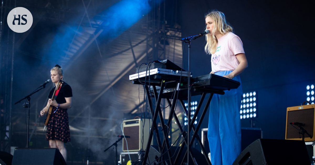 Maustetyttöjen keikat peruttiin Sanoman festareilta, kun uusi yhteistyö Warnerin kanssa alkoi