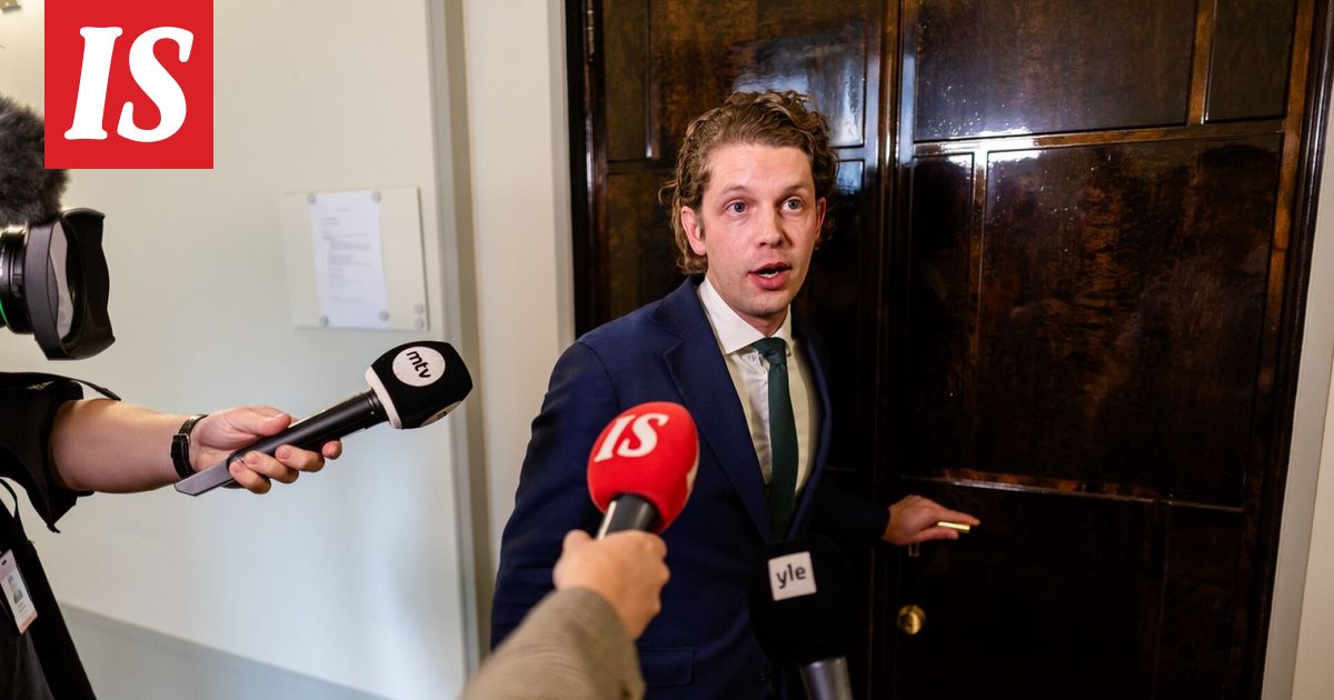 Perustuslakivaliokunta tyrmäsi hallituksen apteekkiesityksen - Ilta-Sanomat