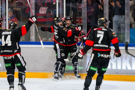 JYP on takonut alkukaudella keskimäärin yli neljä maalia ottelua kohden.