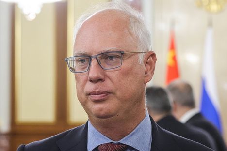 Lokakuussa Yhdysvalloissa vieraillut Putinin neuvonantaja Kirill Dmitrijev on lähteiden mukaan ollut rauhanehdotuksen puuhamiehenä Venäjän puolella.