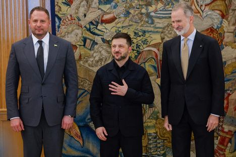 Jermak matkusti Zelenskyin mukana Espanjaan tapaamaan kuningas Felipe VI:tta.