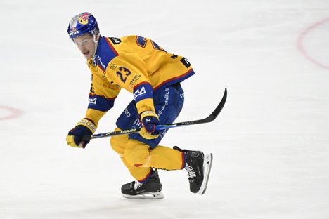 Ennen maaottelutaukoa pelaamissaan 19 liigaottelussa Smits teki tehot 6+4. Yksikään pisteistä ei tullut ylivoimalla.