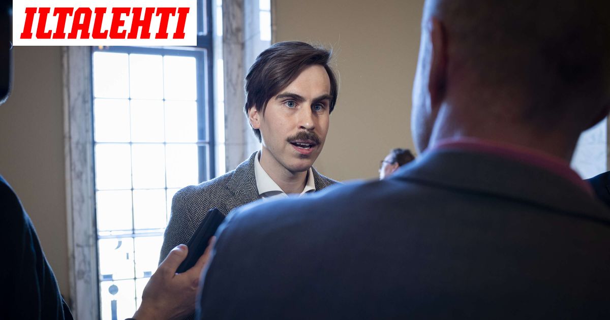 SDP:n Matias Mäkynen suivaantui raportista, joka kertoi Marinin hallituksen miljardien käytöstä