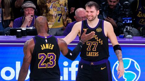 Hanno Möttölä näkisi supertähtien tähdittämän Los Angeles Lakersin hyvänä kohteena Lauri Markkaselle.