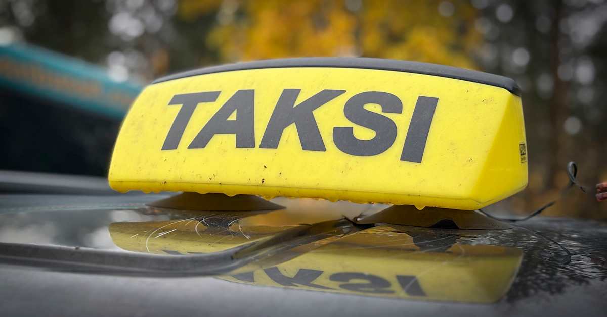 Takseihin tehtiin valvontaisku Helsinki-Vantaalla – vain kolmannes selvisi ilman moitteita | Uusimaa