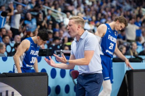 Päävalmentaja Lassi Tuovi ei ole halunnut kommentoida Grandisonin tapausta.