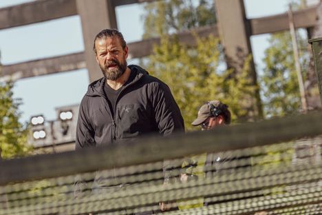 Lehtonen sanoi Erikoisjoukoissa, ettei kokelas numero 15 eli Nino Ärling tehnyt suoritusta täysillä ja että kokelas huijasi tehtyjen burpeiden määrässä.