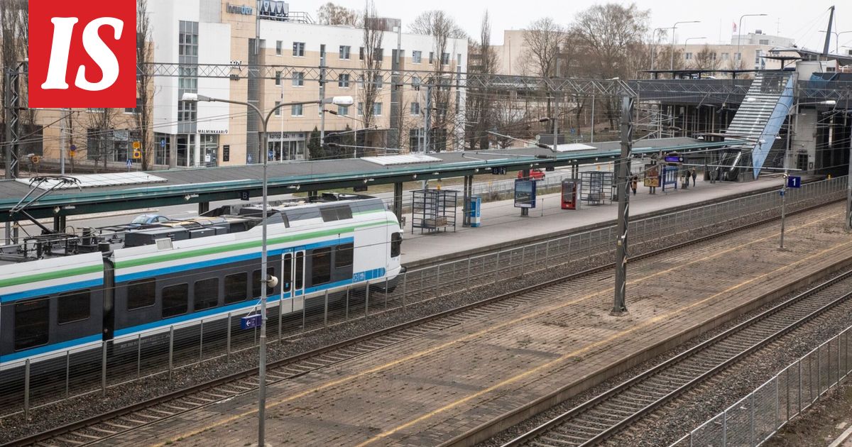 Junavaunussa laukaistiin savupommi Helsingissä - Ilta-Sanomat