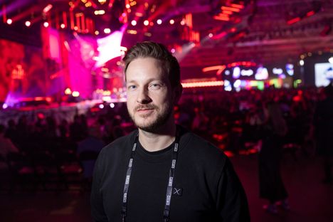 Reetu Kainulainen on yksi suomalaisen Ultimate-yhtiön perustajista, mutta asuu Berliinissä. Zendesk osti yhtiön keväällä 2024.