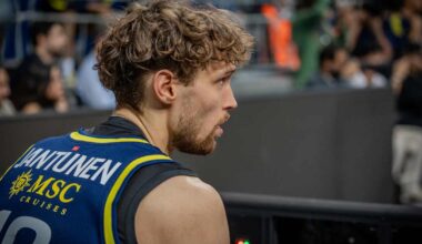 Fenerbahcen Mikael Jantunen säkenöi suomalaiskohtaamisessa, myös Miikka Muurinen pääsi kentälle | Urheilua lyhyesti