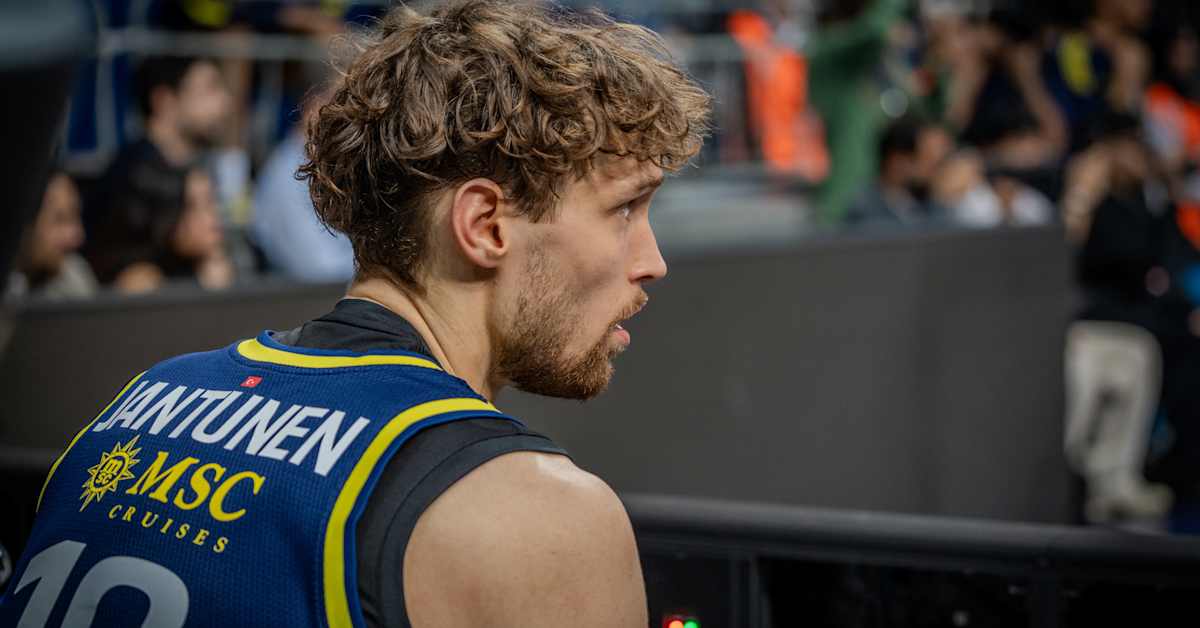 Fenerbahcen Mikael Jantunen säkenöi suomalaiskohtaamisessa, myös Miikka Muurinen pääsi kentälle | Urheilua lyhyesti