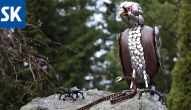 Rautaromu taipuu Matti Koiton käsissä veistoksiksi