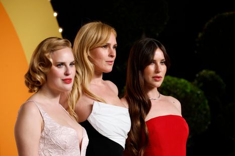 Bruce Willisin ja ex-vaimo Demi Moorella on kolme aikuista tytärtä, Tallulah, Rumer ja Scout LaRue.