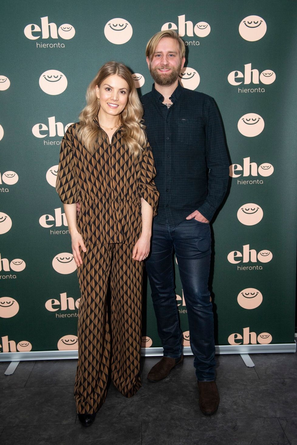 Janni Husi ja Joel Harkimo maaliskuussa 2022.