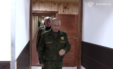 Putin Gerasimovin kanssa torstaina.